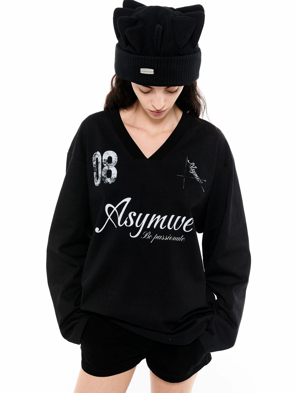 Asymwe Oversized V-Neck Graphic Jersey