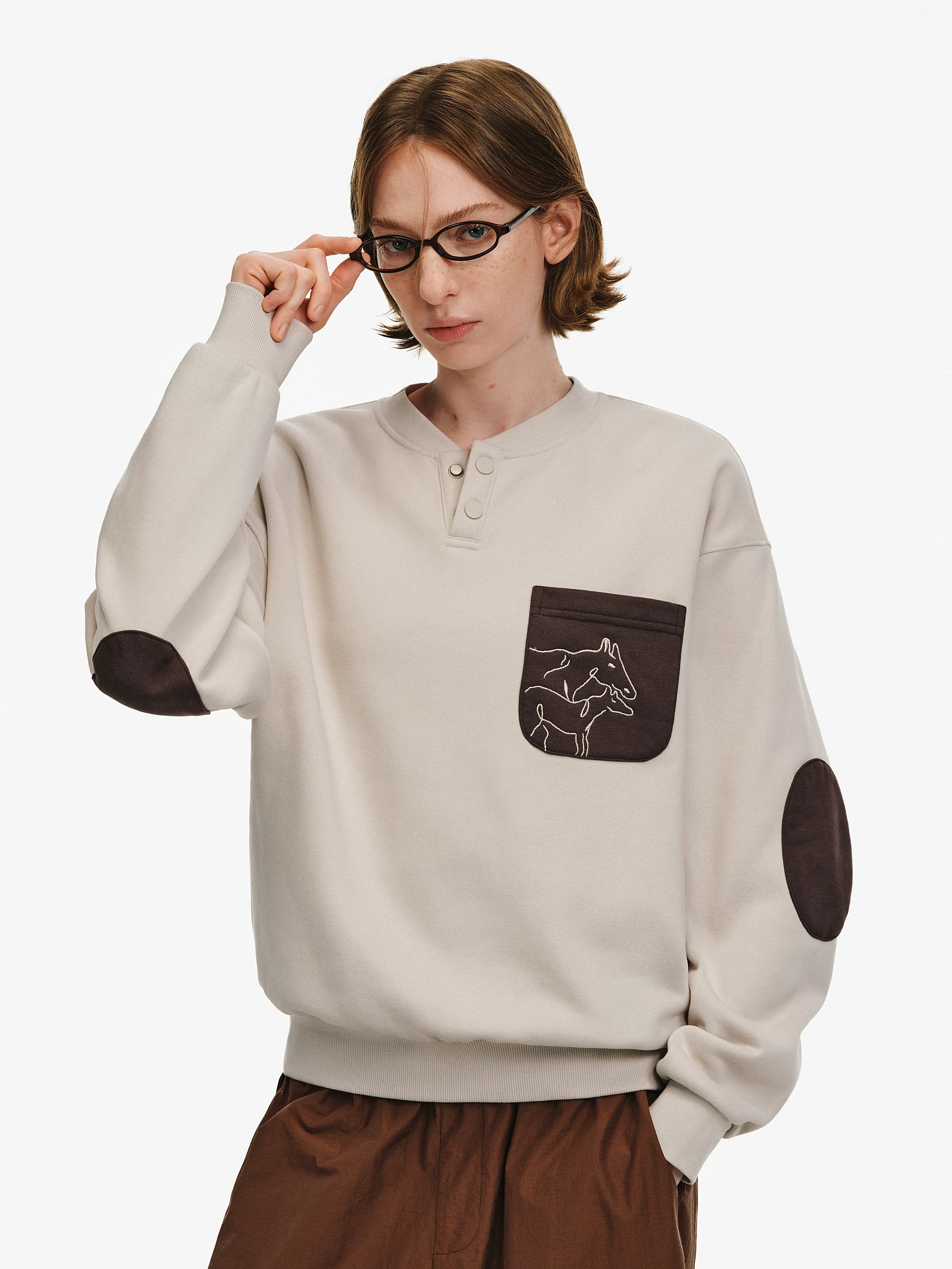 Horse Motif Color-Block Henley Sweatshirt