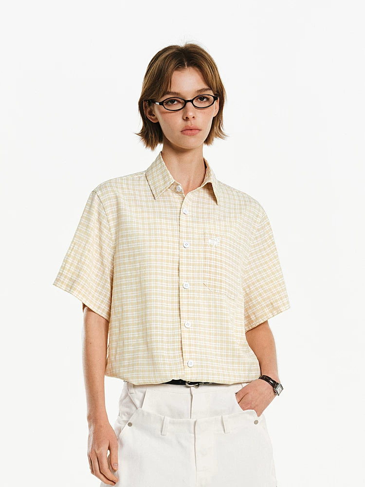 Plaid Short-Sleeve Button-Down Shirt