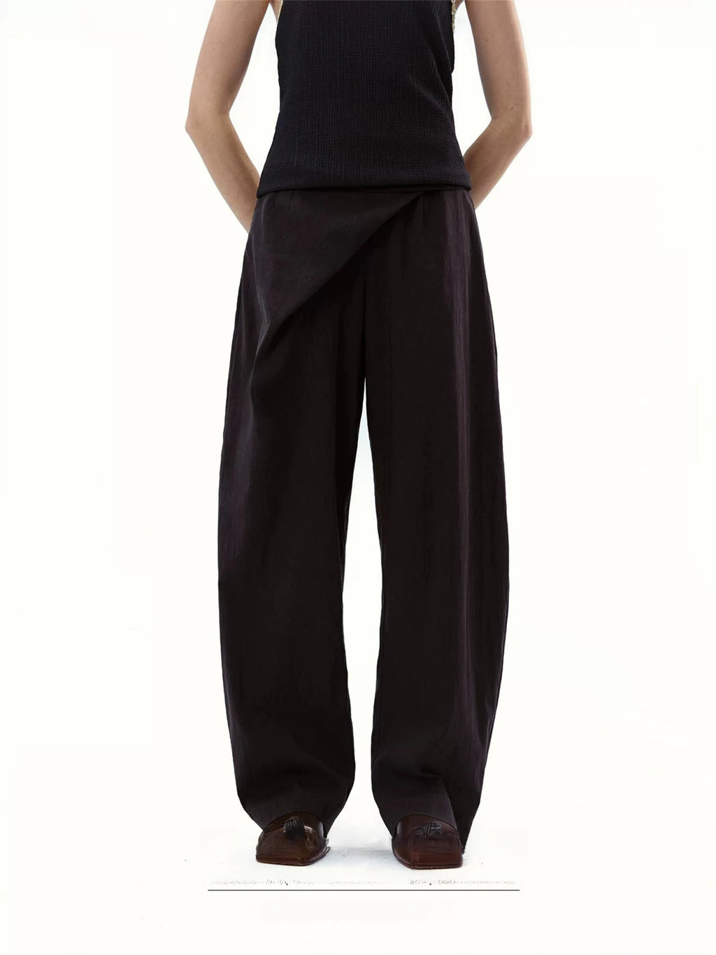 Diagonal Placket Curved Tailored Trousers