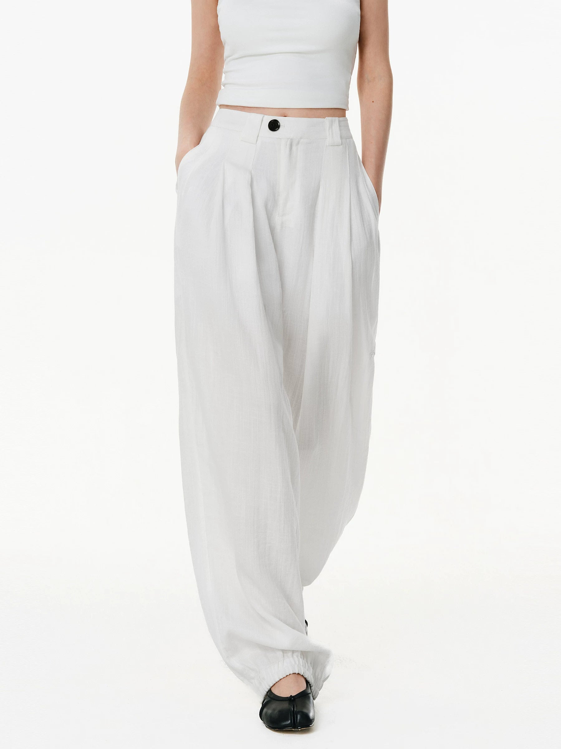 Linen Blend Pleated Wide-Leg Trousers