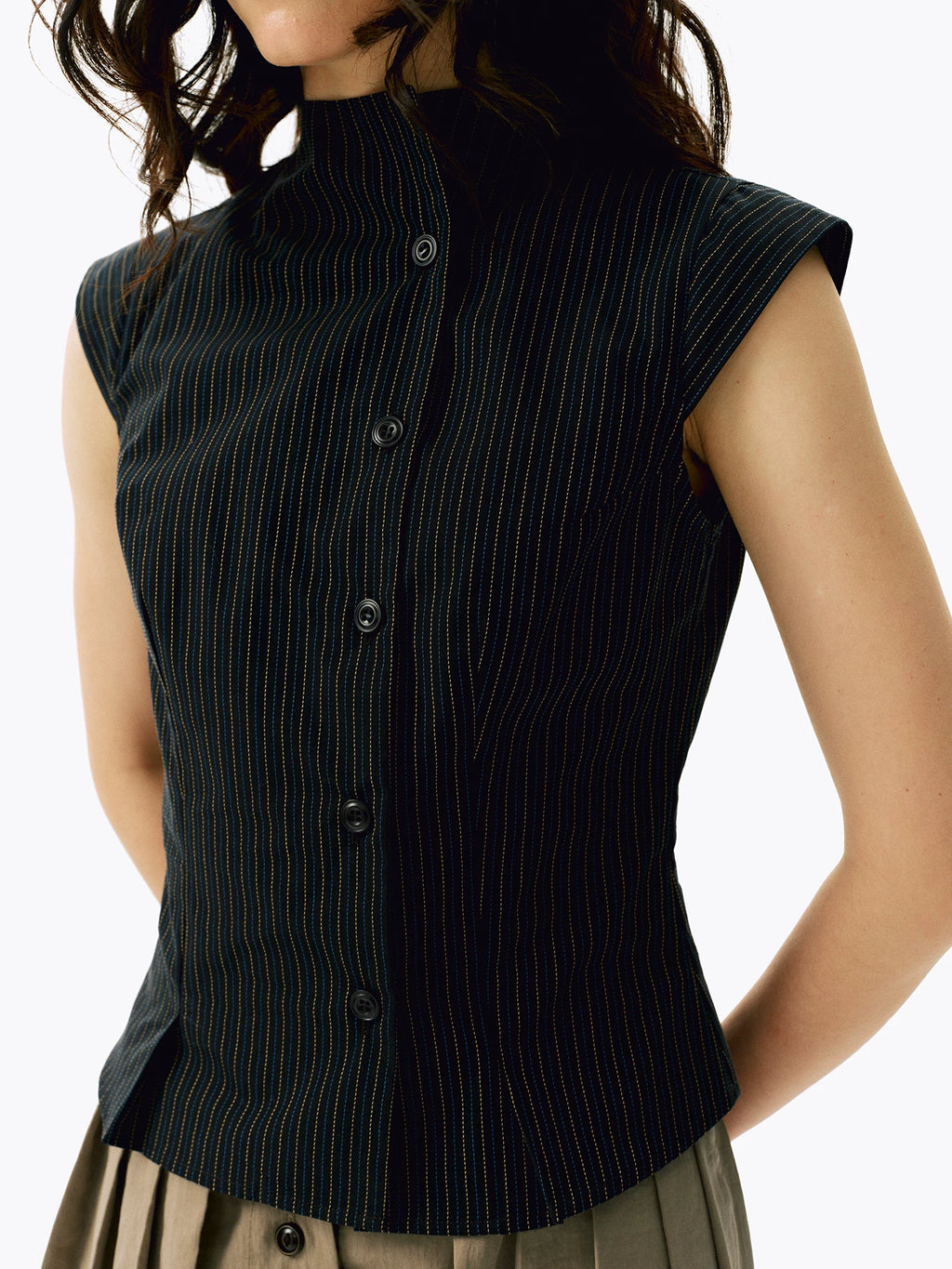 Tailored Sleeveless Stand-Collar Shirt