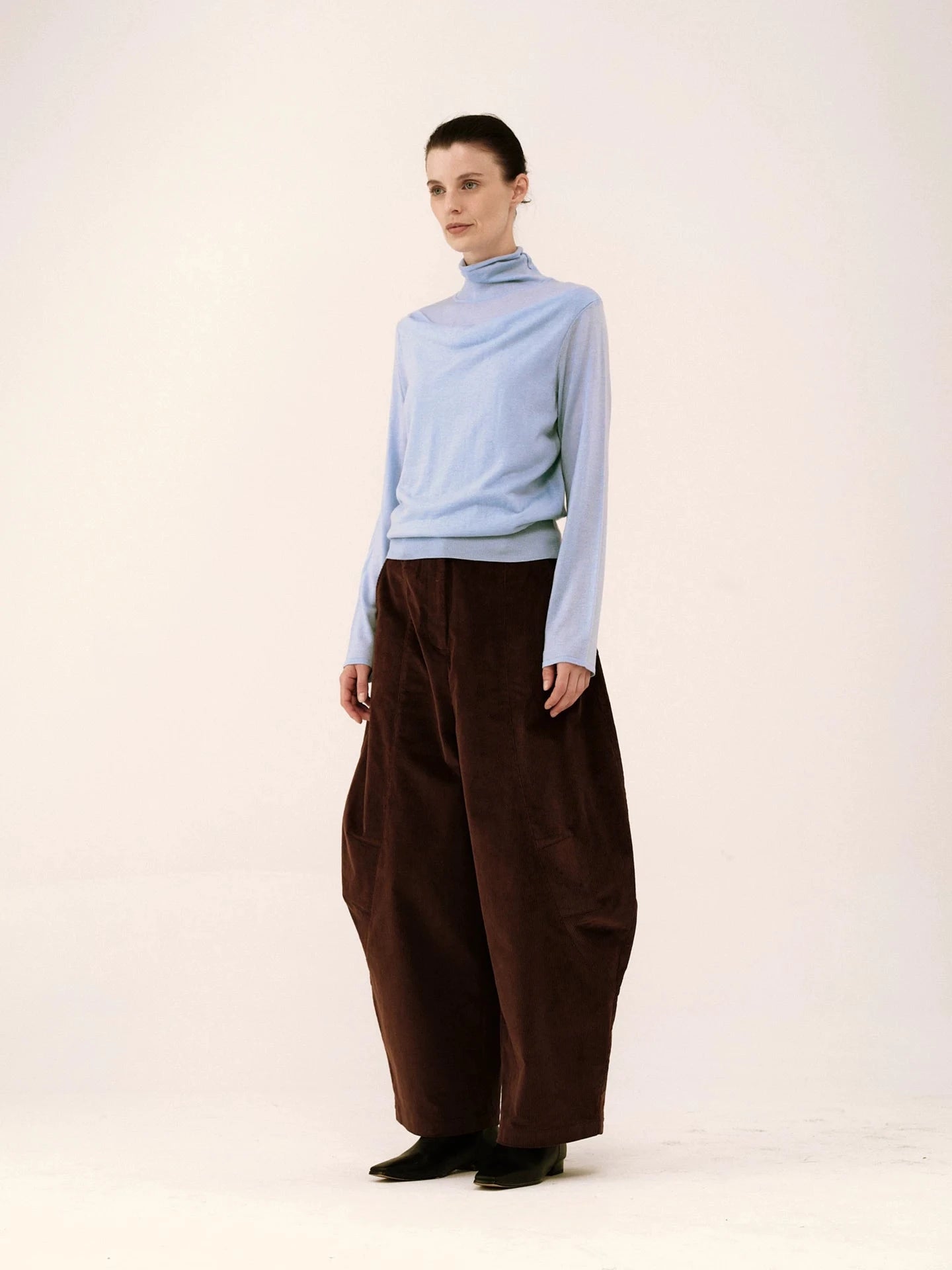 Corduroy Curved Balloon Trousers