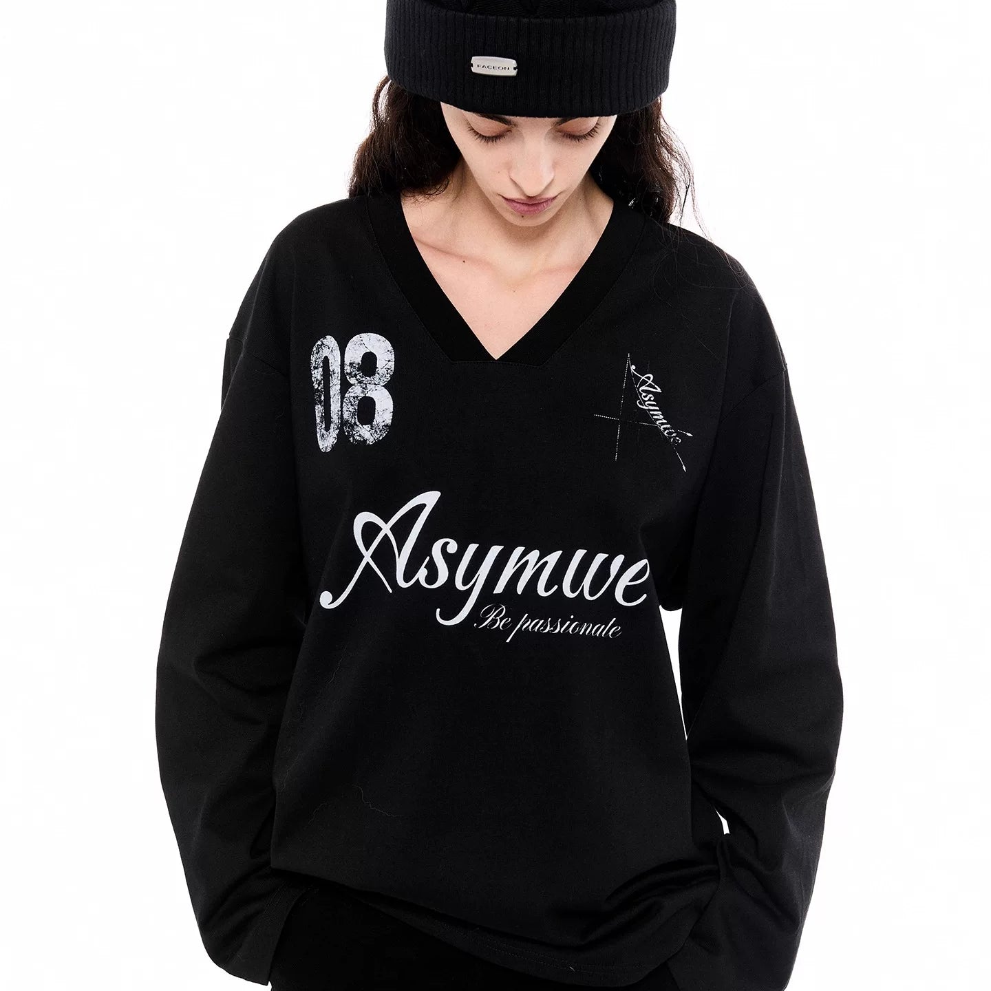 Asymwe Oversized V-Neck Graphic Jersey