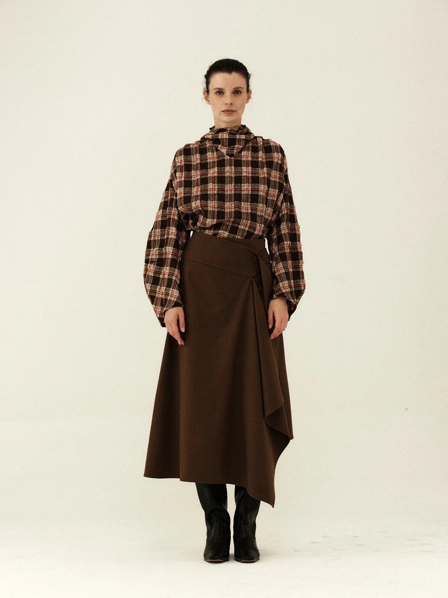 Wool Plaid Curved Sleeve Turtleneck Shirt