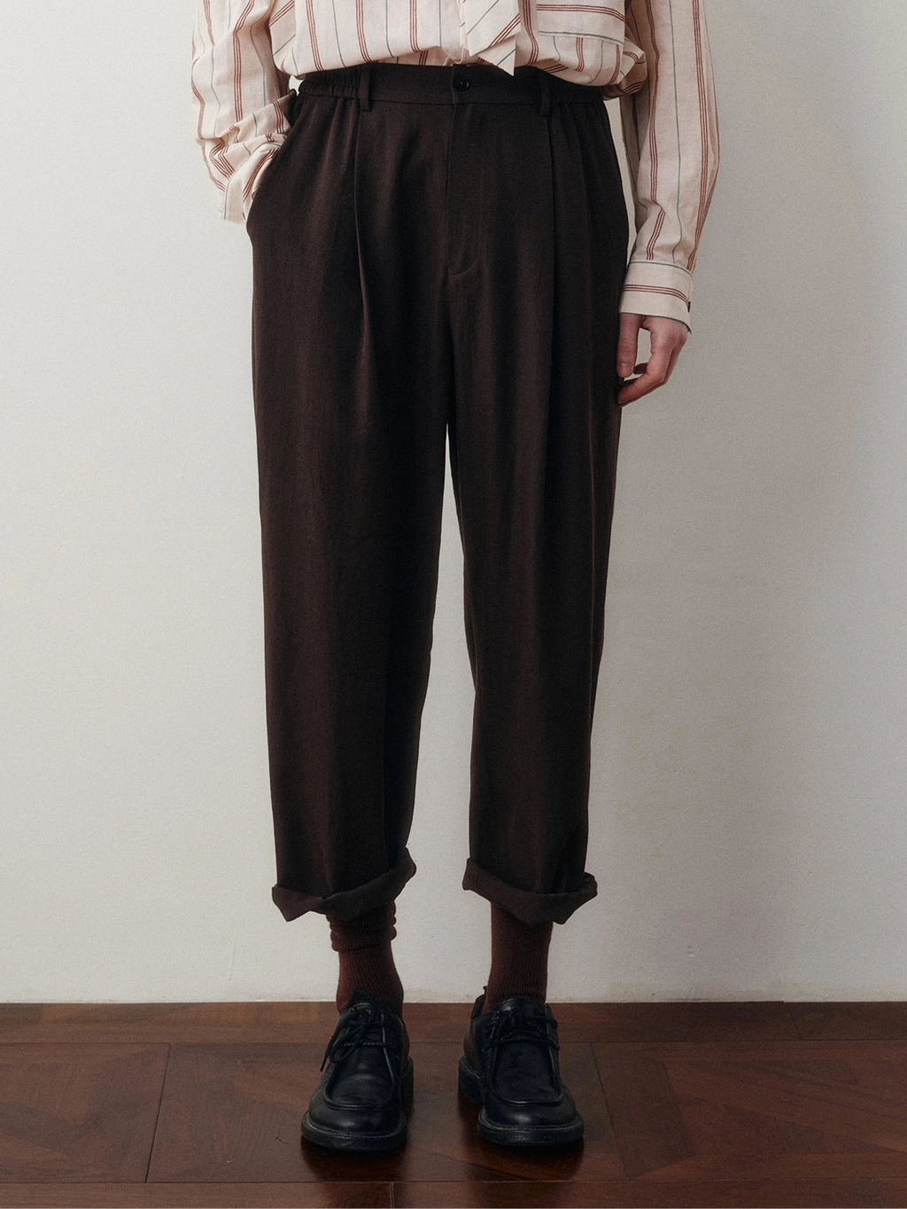 Wool Blend Pleated Cropped Trousers